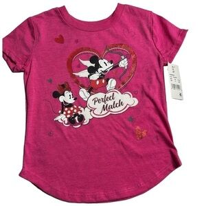 NWT Disney Valentine’s Day Mickey mouse and Minnie Mouse toddler shirt